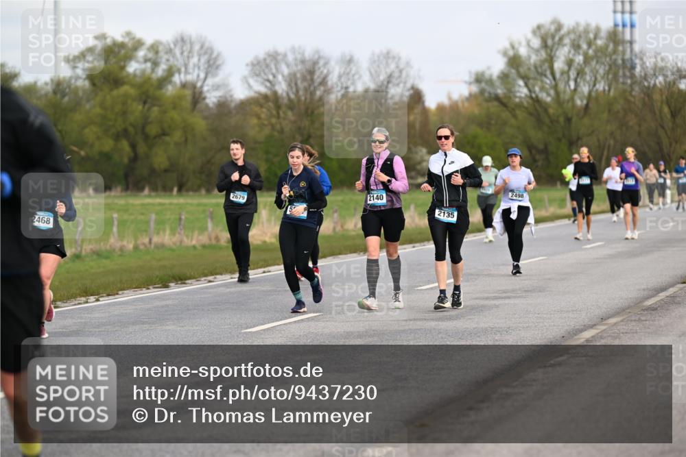 12.04.2026 - 45. Internationalen Wilhelmsburger Insellauf Dr. Thomas Lammeyer http://msf.ph/oto/9437230 12.04.2026 09:30:04 Laufen 2468, 2140, 2679, 2135, 2498 meine-sportfotos.de