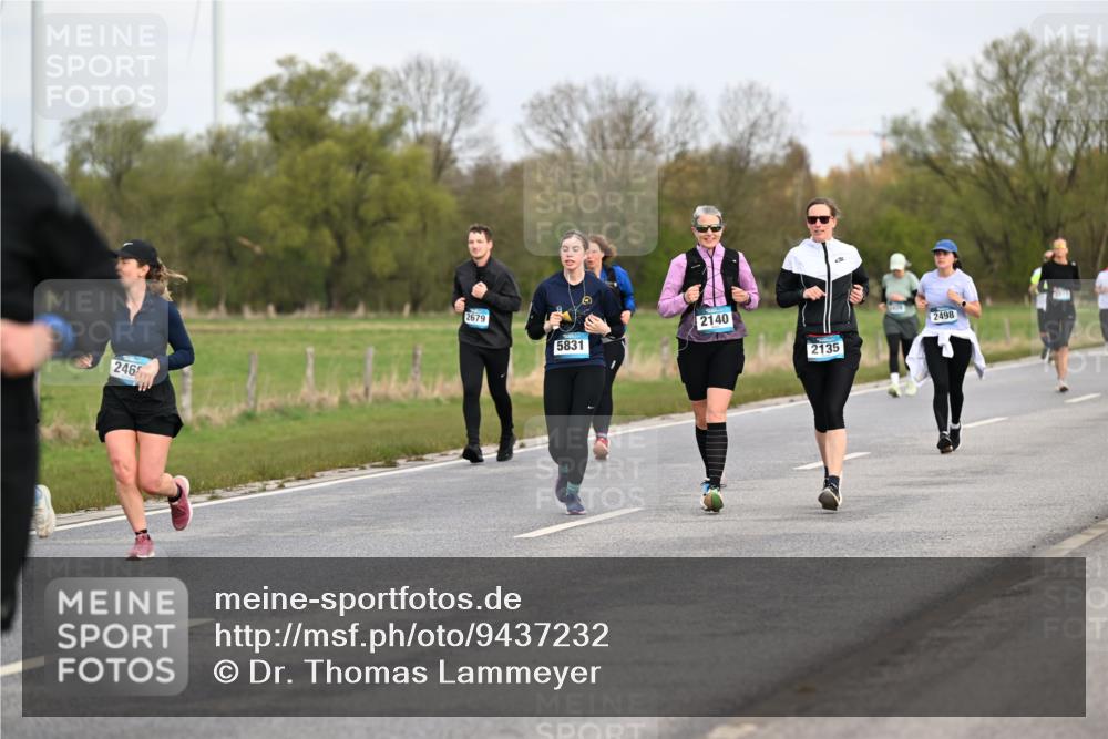 12.04.2026 - 45. Internationalen Wilhelmsburger Insellauf Dr. Thomas Lammeyer http://msf.ph/oto/9437232 12.04.2026 09:30:04 Laufen 2465, 2679, 2140, 5831, 2135, 2498 meine-sportfotos.de
