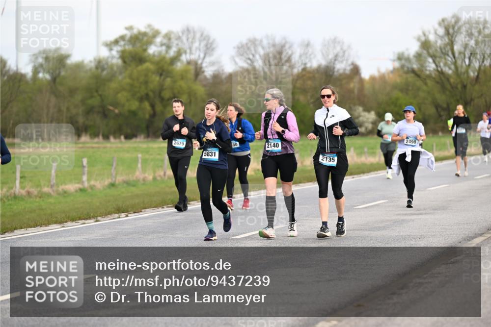 12.04.2026 - 45. Internationalen Wilhelmsburger Insellauf Dr. Thomas Lammeyer http://msf.ph/oto/9437239 12.04.2026 09:30:05 Laufen 2679, 5831, 80, 2140, 2135, 2498 meine-sportfotos.de