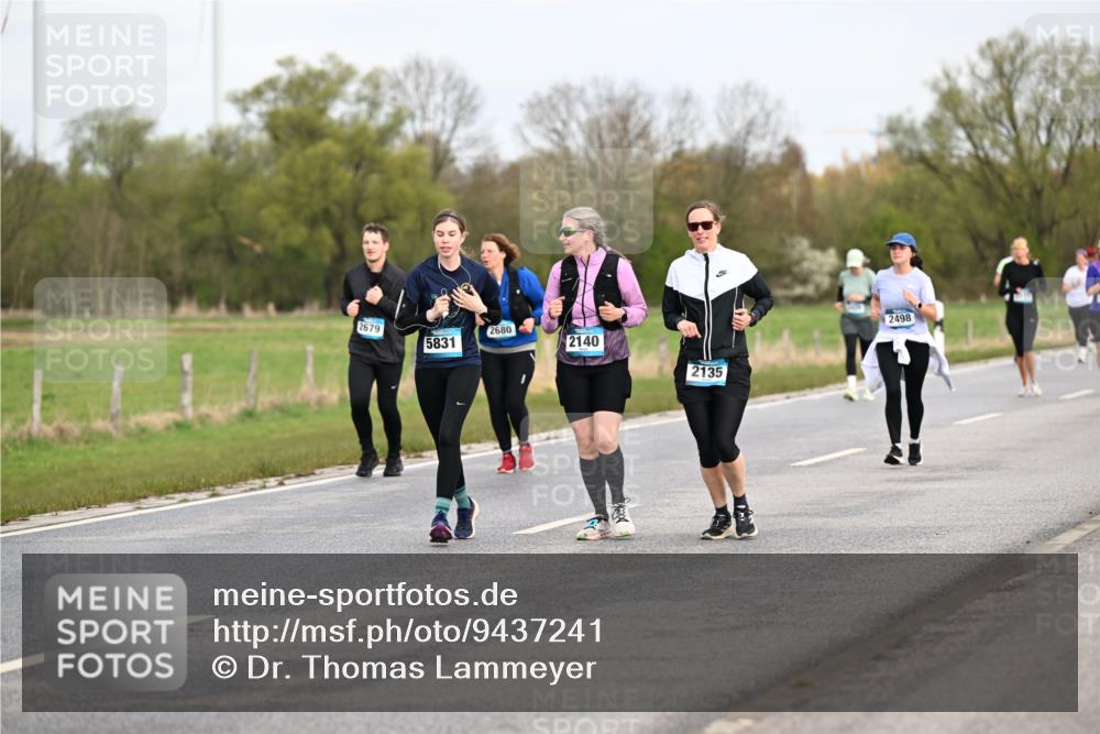 12.04.2026 - 45. Internationalen Wilhelmsburger Insellauf Dr. Thomas Lammeyer http://msf.ph/oto/9437241 12.04.2026 09:30:06 Laufen 2679, 5831, 2680, 2140, 2135, 2498 meine-sportfotos.de