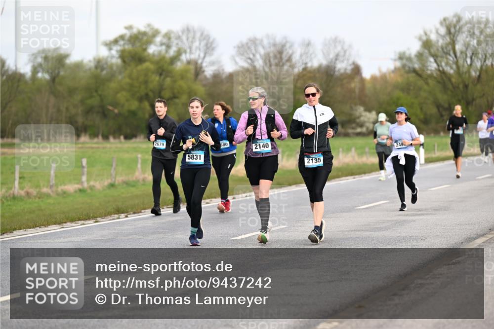 12.04.2026 - 45. Internationalen Wilhelmsburger Insellauf Dr. Thomas Lammeyer http://msf.ph/oto/9437242 12.04.2026 09:30:06 Laufen 2679, 32, 5831, 580, 2140, 2135, 249 meine-sportfotos.de