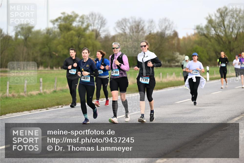 12.04.2026 - 45. Internationalen Wilhelmsburger Insellauf Dr. Thomas Lammeyer http://msf.ph/oto/9437245 12.04.2026 09:30:06 Laufen 2679, 5831, 580, 2140, 2135, 2498 meine-sportfotos.de
