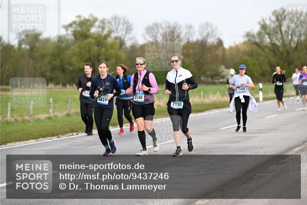12.04.2026 - 45. Internationalen Wilhelmsburger Insellauf Dr. Thomas Lammeyer http://msf.ph/oto/9437246 12.04.2026 09:30:06 Laufen 10, 2679, 2140, 5831, 2135, 2498 meine-sportfotos.de