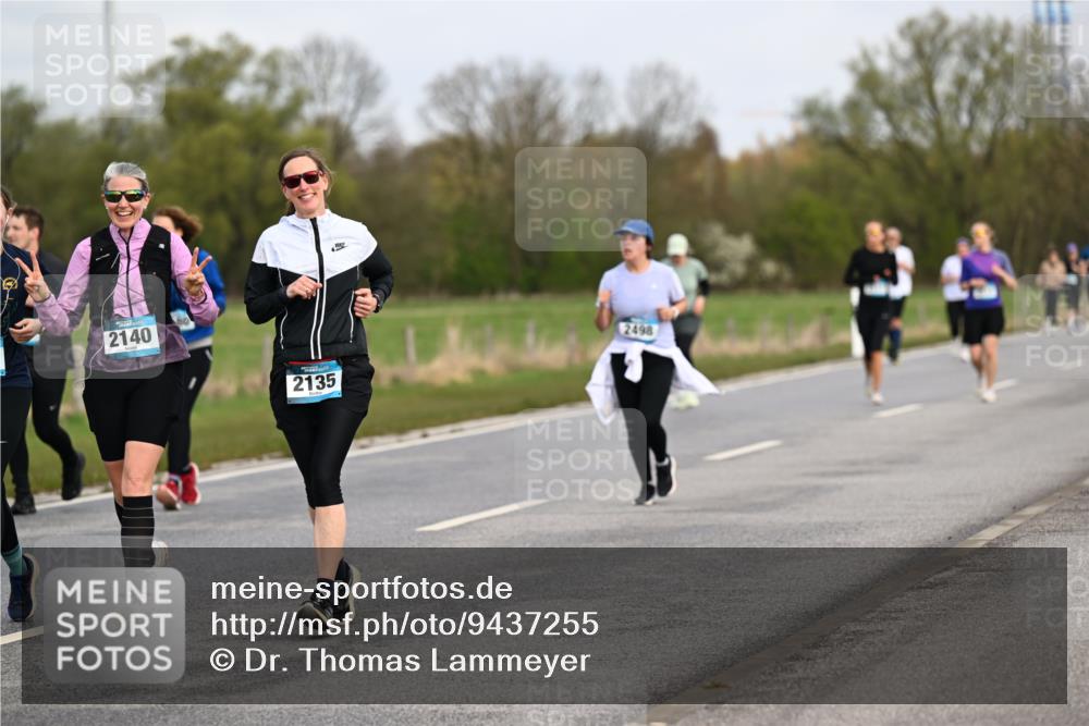 12.04.2026 - 45. Internationalen Wilhelmsburger Insellauf Dr. Thomas Lammeyer http://msf.ph/oto/9437255 12.04.2026 09:30:08 Laufen 2140, 2135, 2498 meine-sportfotos.de