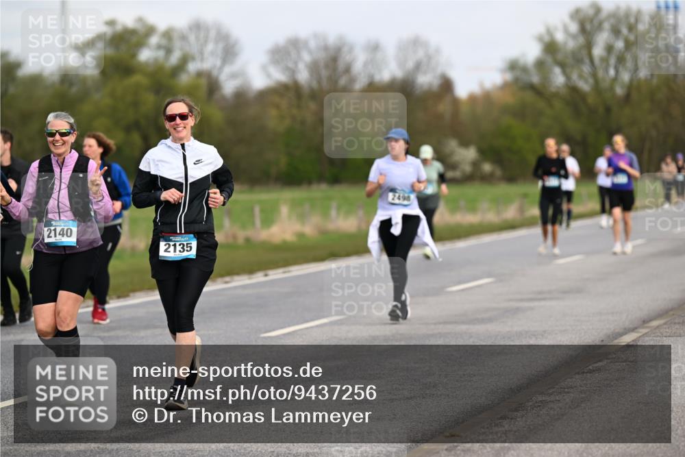 12.04.2026 - 45. Internationalen Wilhelmsburger Insellauf Dr. Thomas Lammeyer http://msf.ph/oto/9437256 12.04.2026 09:30:08 Laufen 2140, 2135, 2498 meine-sportfotos.de