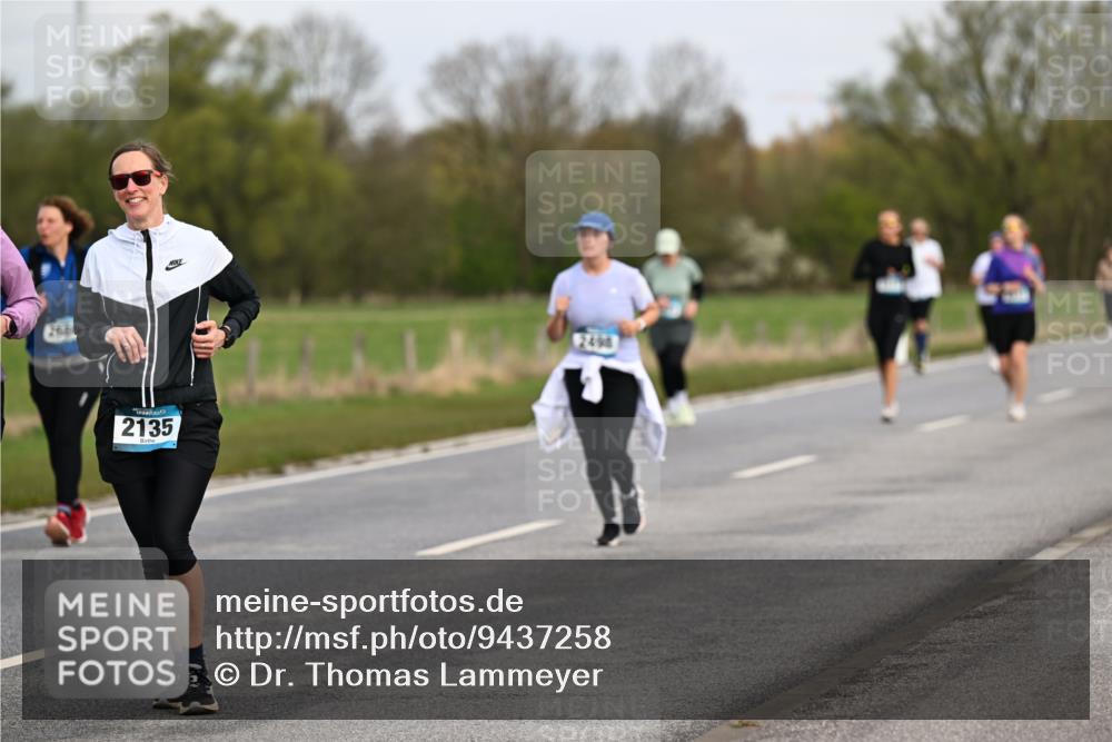 12.04.2026 - 45. Internationalen Wilhelmsburger Insellauf Dr. Thomas Lammeyer http://msf.ph/oto/9437258 12.04.2026 09:30:09 Laufen 2135 meine-sportfotos.de