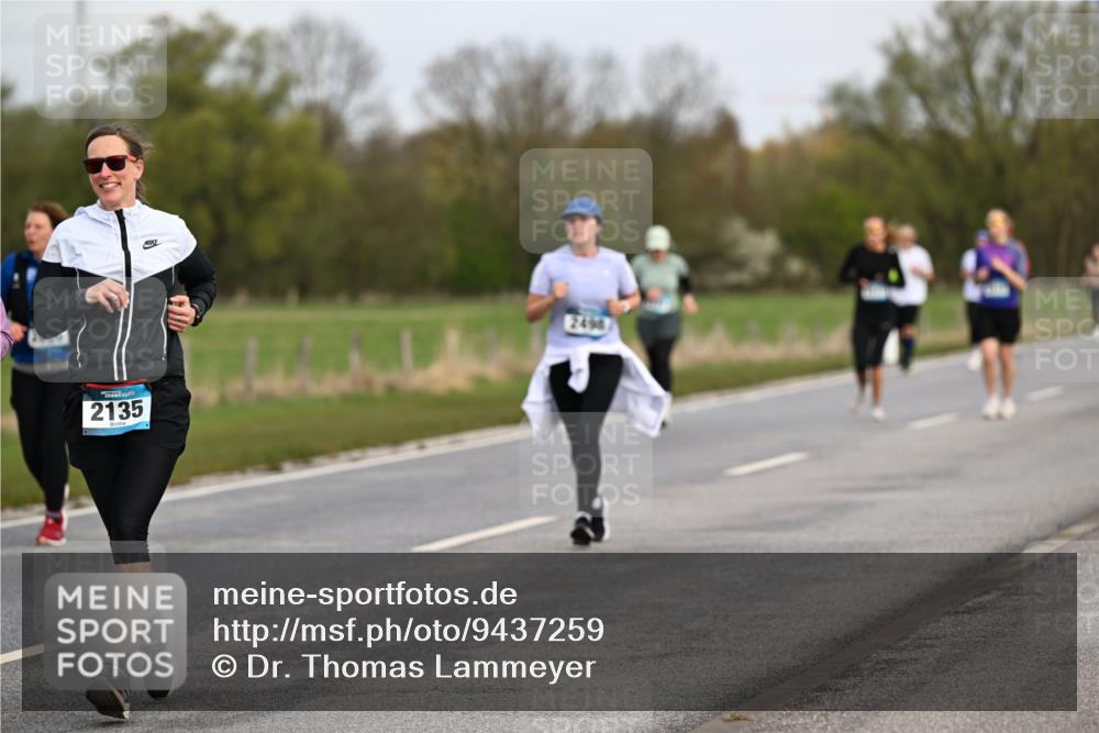 12.04.2026 - 45. Internationalen Wilhelmsburger Insellauf Dr. Thomas Lammeyer http://msf.ph/oto/9437259 12.04.2026 09:30:09 Laufen 2135, 2498 meine-sportfotos.de