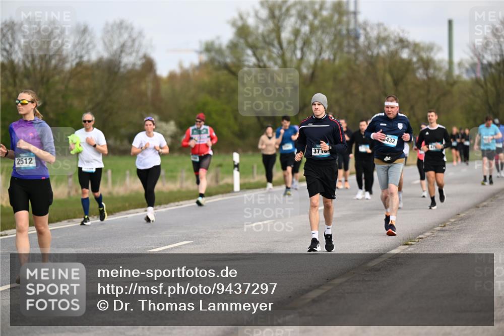12.04.2026 - 45. Internationalen Wilhelmsburger Insellauf Dr. Thomas Lammeyer http://msf.ph/oto/9437297 12.04.2026 09:30:17 Laufen 2512, 371, 432 meine-sportfotos.de