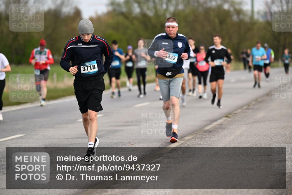 12.04.2026 - 45. Internationalen Wilhelmsburger Insellauf Dr. Thomas Lammeyer http://msf.ph/oto/9437327 12.04.2026 09:30:22 Laufen 3718, 432 meine-sportfotos.de