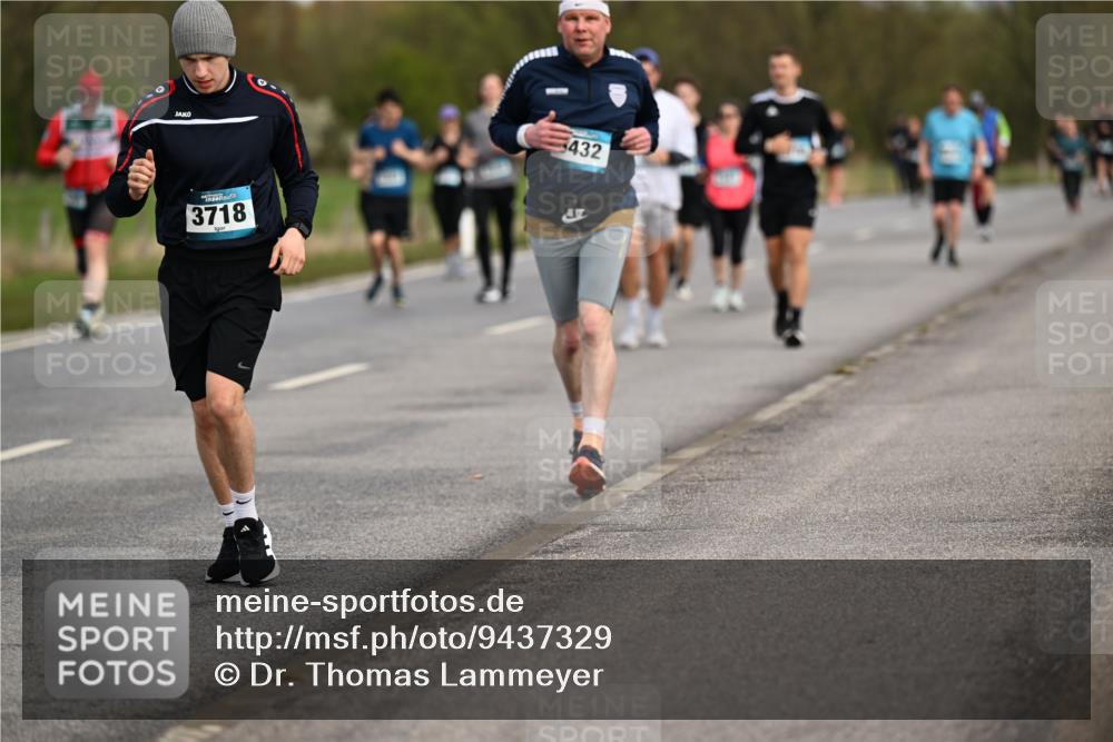 12.04.2026 - 45. Internationalen Wilhelmsburger Insellauf Dr. Thomas Lammeyer http://msf.ph/oto/9437329 12.04.2026 09:30:23 Laufen 3718, 432 meine-sportfotos.de