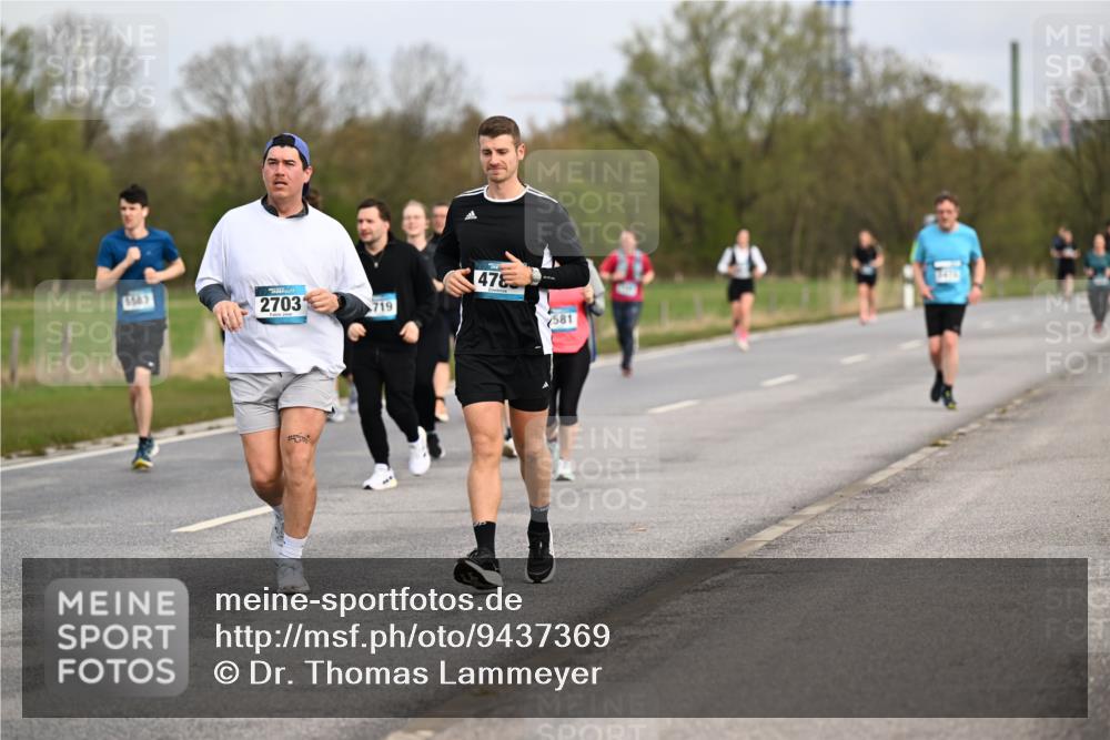 12.04.2026 - 45. Internationalen Wilhelmsburger Insellauf Dr. Thomas Lammeyer http://msf.ph/oto/9437369 12.04.2026 09:30:30 Laufen 5583, 2703, 719, 478, 581 meine-sportfotos.de