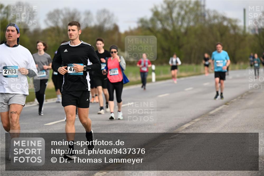 12.04.2026 - 45. Internationalen Wilhelmsburger Insellauf Dr. Thomas Lammeyer http://msf.ph/oto/9437376 12.04.2026 09:30:32 Laufen 2703, 47 meine-sportfotos.de