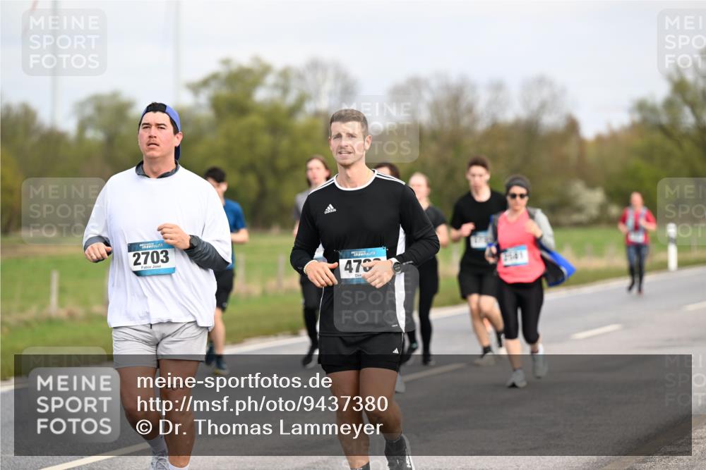 12.04.2026 - 45. Internationalen Wilhelmsburger Insellauf Dr. Thomas Lammeyer http://msf.ph/oto/9437380 12.04.2026 09:30:33 Laufen 2703, 470, 2141 meine-sportfotos.de