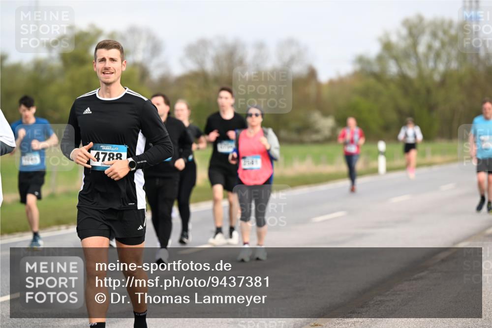 12.04.2026 - 45. Internationalen Wilhelmsburger Insellauf Dr. Thomas Lammeyer http://msf.ph/oto/9437381 12.04.2026 09:30:33 Laufen 4788 meine-sportfotos.de