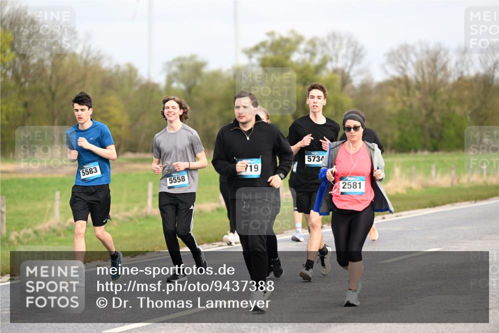 12.04.2026 - 45. Internationalen Wilhelmsburger Insellauf Dr. Thomas Lammeyer http://msf.ph/oto/9437388 12.04.2026 09:30:35 Laufen 5583, 19, 5558, 5734, 2581 meine-sportfotos.de