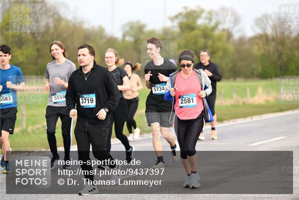 12.04.2026 - 45. Internationalen Wilhelmsburger Insellauf Dr. Thomas Lammeyer http://msf.ph/oto/9437397 12.04.2026 09:30:36 Laufen 5583, 5558, 3719, 5734, 2581 meine-sportfotos.de