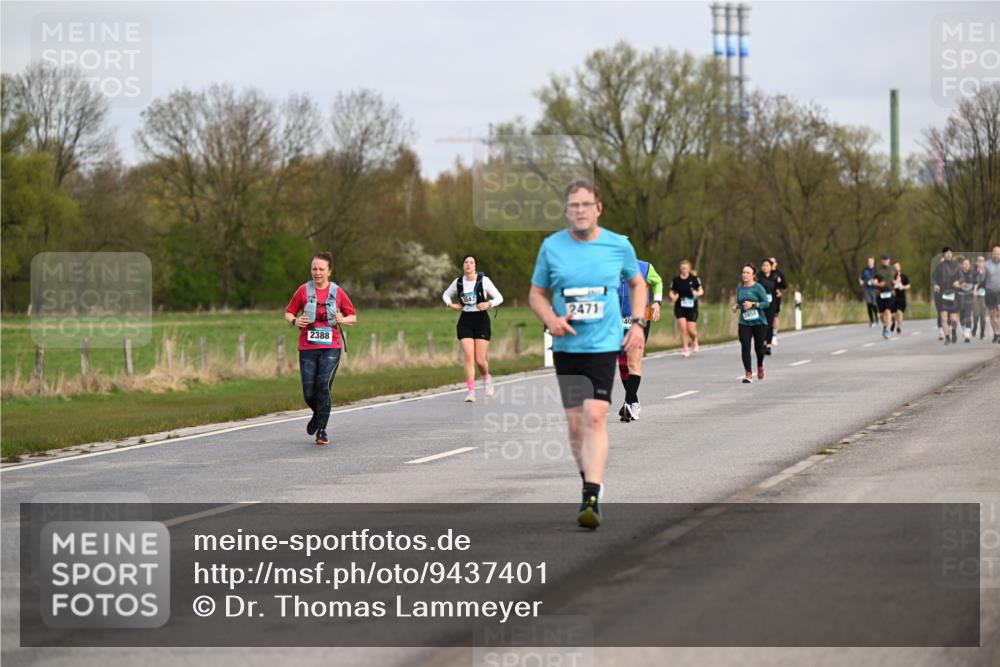 12.04.2026 - 45. Internationalen Wilhelmsburger Insellauf Dr. Thomas Lammeyer http://msf.ph/oto/9437401 12.04.2026 09:30:38 Laufen 2388, 2471, 2450 meine-sportfotos.de