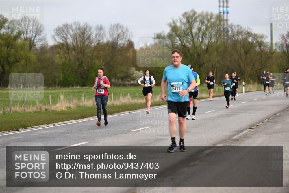 12.04.2026 - 45. Internationalen Wilhelmsburger Insellauf Dr. Thomas Lammeyer http://msf.ph/oto/9437403 12.04.2026 09:30:38 Laufen 2388, 3543, 2471, 2450 meine-sportfotos.de