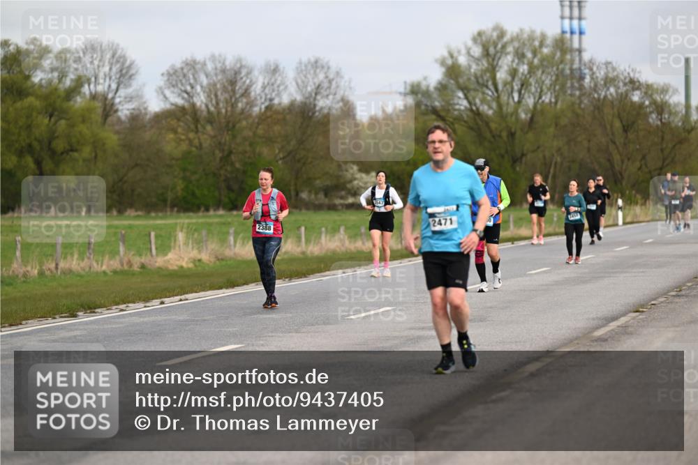 12.04.2026 - 45. Internationalen Wilhelmsburger Insellauf Dr. Thomas Lammeyer http://msf.ph/oto/9437405 12.04.2026 09:30:39 Laufen 2388, 2471, 2450 meine-sportfotos.de