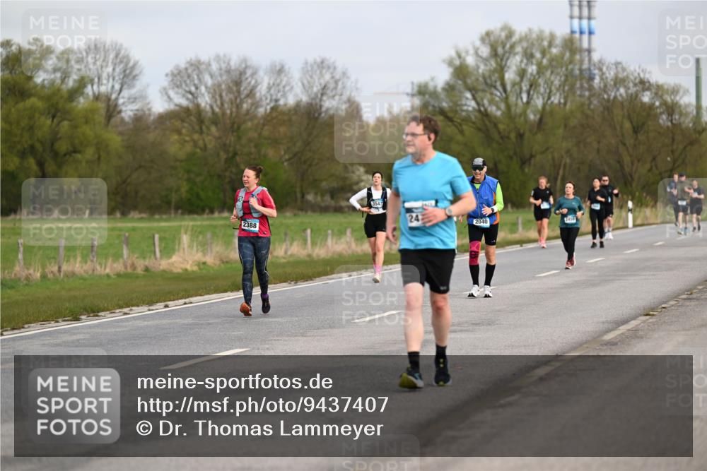 12.04.2026 - 45. Internationalen Wilhelmsburger Insellauf Dr. Thomas Lammeyer http://msf.ph/oto/9437407 12.04.2026 09:30:39 Laufen 2388, 3543, 24, 2040, 2450 meine-sportfotos.de