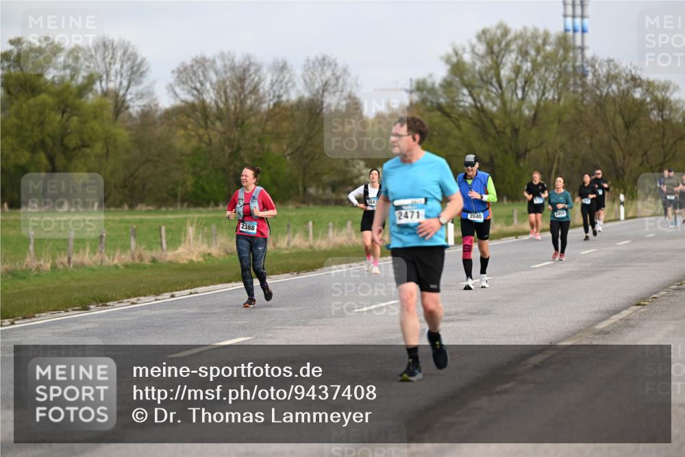 12.04.2026 - 45. Internationalen Wilhelmsburger Insellauf Dr. Thomas Lammeyer http://msf.ph/oto/9437408 12.04.2026 09:30:39 Laufen 2388, 3543, 2471, 2040, 2450 meine-sportfotos.de