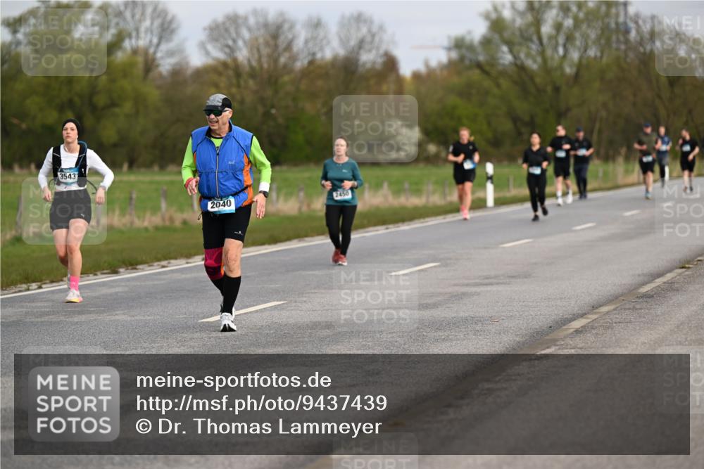 12.04.2026 - 45. Internationalen Wilhelmsburger Insellauf Dr. Thomas Lammeyer http://msf.ph/oto/9437439 12.04.2026 09:30:47 Laufen 3543, 2040, 2450 meine-sportfotos.de