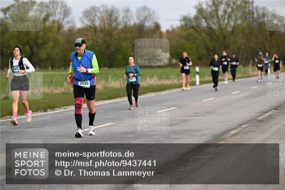 12.04.2026 - 45. Internationalen Wilhelmsburger Insellauf Dr. Thomas Lammeyer http://msf.ph/oto/9437441 12.04.2026 09:30:47 Laufen 3543, 2040, 2450 meine-sportfotos.de