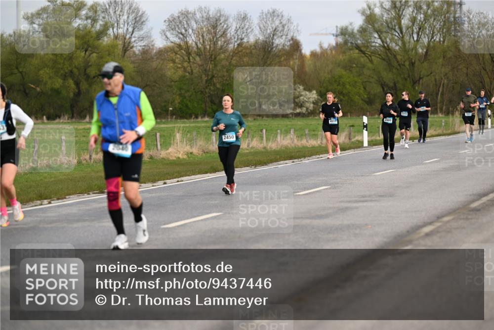12.04.2026 - 45. Internationalen Wilhelmsburger Insellauf Dr. Thomas Lammeyer http://msf.ph/oto/9437446 12.04.2026 09:30:48 Laufen 2450, 3273, 4201, 2480, 4519 meine-sportfotos.de