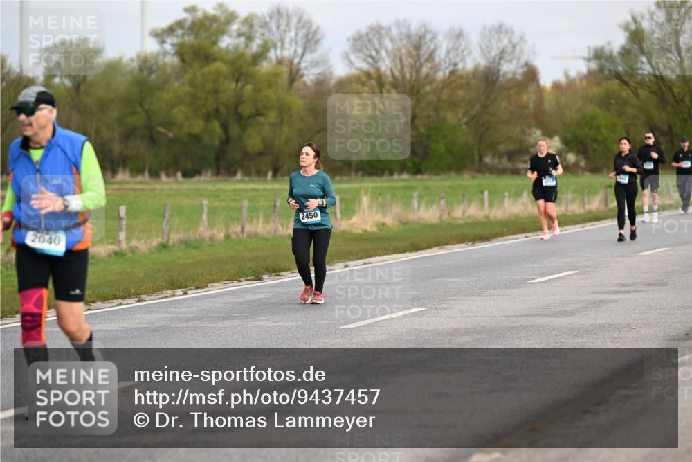 12.04.2026 - 45. Internationalen Wilhelmsburger Insellauf Dr. Thomas Lammeyer http://msf.ph/oto/9437457 12.04.2026 09:30:51 Laufen 2040, 2450 meine-sportfotos.de