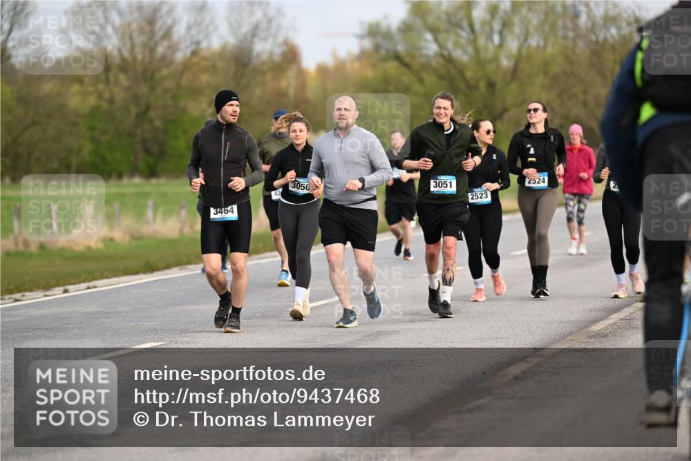 12.04.2026 - 45. Internationalen Wilhelmsburger Insellauf Dr. Thomas Lammeyer http://msf.ph/oto/9437468 12.04.2026 09:31:04 Laufen 3050, 3464, 3051, 2524, 2523 meine-sportfotos.de