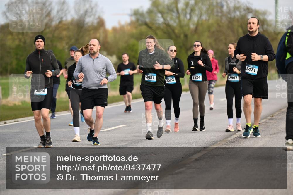 12.04.2026 - 45. Internationalen Wilhelmsburger Insellauf Dr. Thomas Lammeyer http://msf.ph/oto/9437477 12.04.2026 09:31:06 Laufen 3051, 2524, 2523, 3050, 3464, 2907, 5471 meine-sportfotos.de