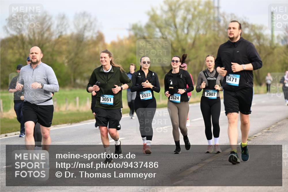 12.04.2026 - 45. Internationalen Wilhelmsburger Insellauf Dr. Thomas Lammeyer http://msf.ph/oto/9437486 12.04.2026 09:31:07 Laufen 2523, 3051, 2524, 2907, 5471 meine-sportfotos.de