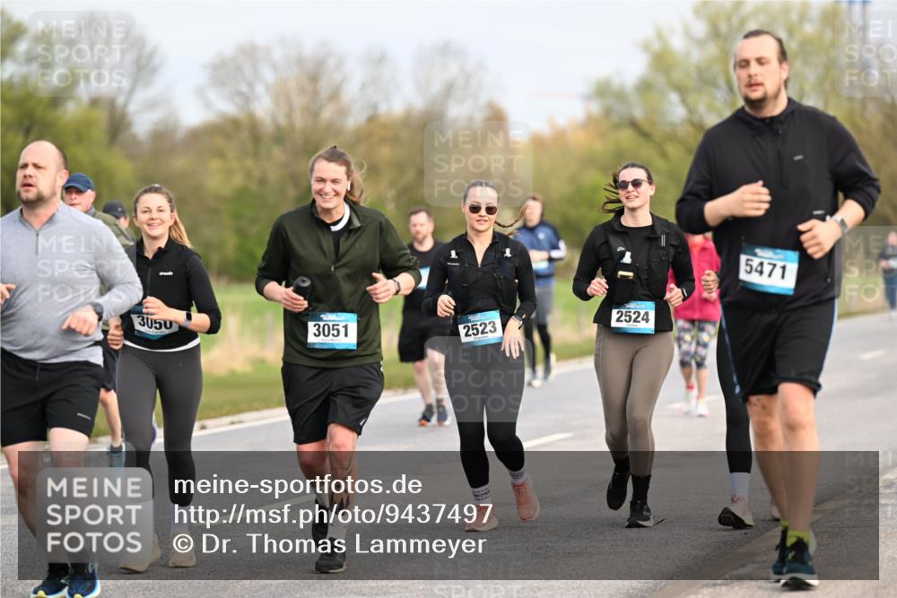 12.04.2026 - 45. Internationalen Wilhelmsburger Insellauf Dr. Thomas Lammeyer http://msf.ph/oto/9437497 12.04.2026 09:31:09 Laufen 3050, 3051, 2523, 2524, 5471 meine-sportfotos.de