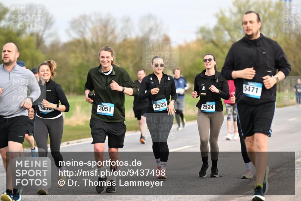 12.04.2026 - 45. Internationalen Wilhelmsburger Insellauf Dr. Thomas Lammeyer http://msf.ph/oto/9437498 12.04.2026 09:31:09 Laufen 3050, 3051, 2523, 2524, 5471 meine-sportfotos.de