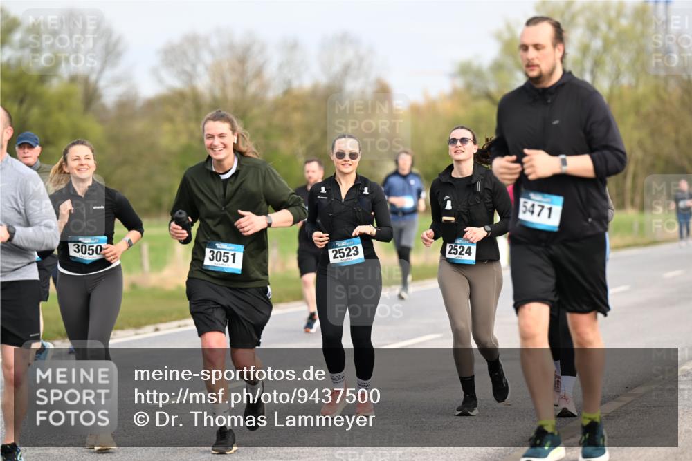 12.04.2026 - 45. Internationalen Wilhelmsburger Insellauf Dr. Thomas Lammeyer http://msf.ph/oto/9437500 12.04.2026 09:31:10 Laufen 3050, 3051, 2523, 2524, 5471 meine-sportfotos.de