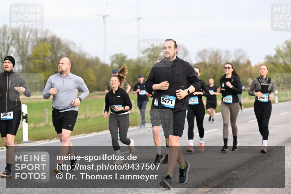 12.04.2026 - 45. Internationalen Wilhelmsburger Insellauf Dr. Thomas Lammeyer http://msf.ph/oto/9437507 12.04.2026 09:31:12 Laufen 3464, 3, 5471, 3, 2523, 2524, 2907 meine-sportfotos.de