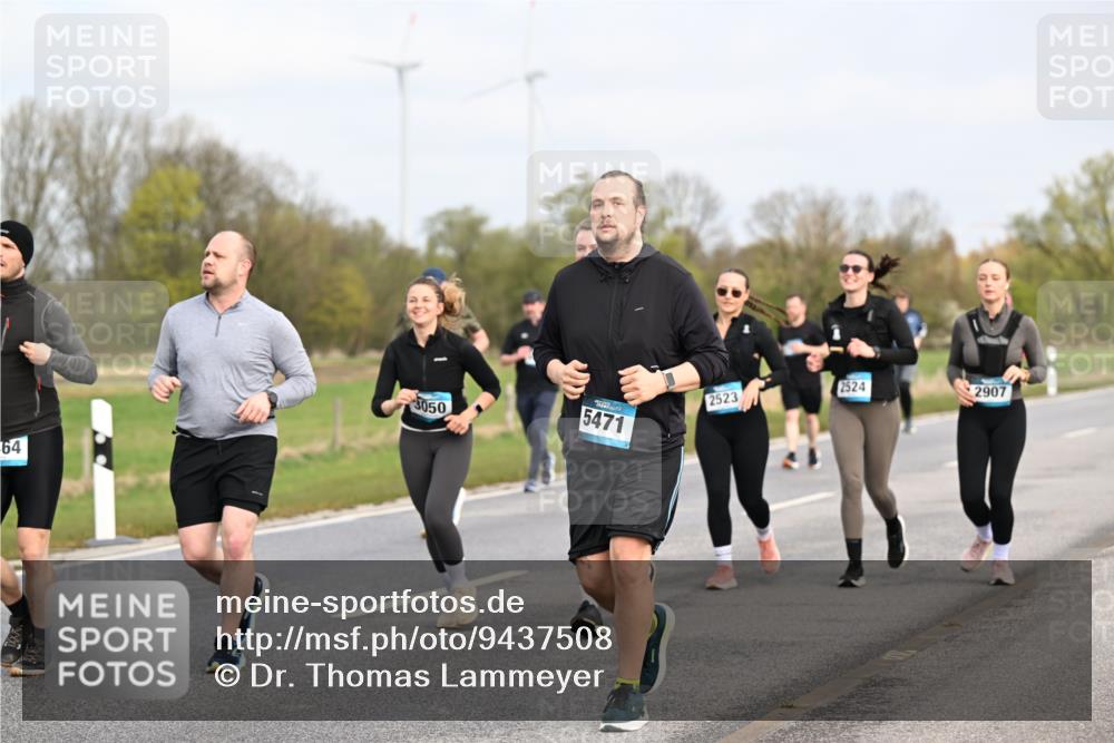 12.04.2026 - 45. Internationalen Wilhelmsburger Insellauf Dr. Thomas Lammeyer http://msf.ph/oto/9437508 12.04.2026 09:31:12 Laufen 2524, 2907, 2523, 3050, 5471, 64 meine-sportfotos.de