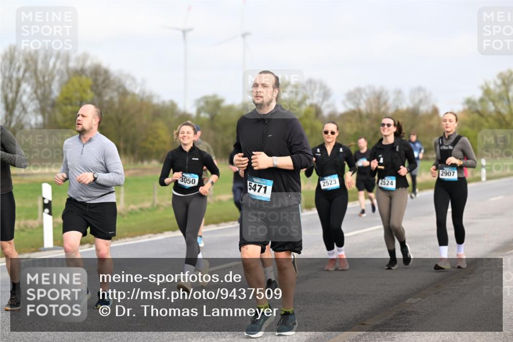 12.04.2026 - 45. Internationalen Wilhelmsburger Insellauf Dr. Thomas Lammeyer http://msf.ph/oto/9437509 12.04.2026 09:31:12 Laufen 3050, 5471, 2523, 2524, 2907 meine-sportfotos.de