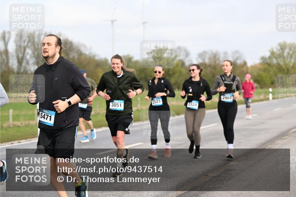 12.04.2026 - 45. Internationalen Wilhelmsburger Insellauf Dr. Thomas Lammeyer http://msf.ph/oto/9437514 12.04.2026 09:31:13 Laufen 5471, 3051, 2523, 2524, 2907 meine-sportfotos.de