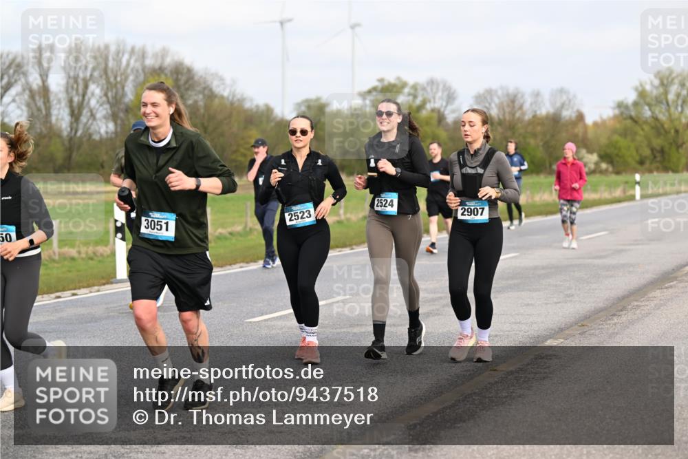 12.04.2026 - 45. Internationalen Wilhelmsburger Insellauf Dr. Thomas Lammeyer http://msf.ph/oto/9437518 12.04.2026 09:31:14 Laufen 3051, 50, 2523, 2524, 2907 meine-sportfotos.de