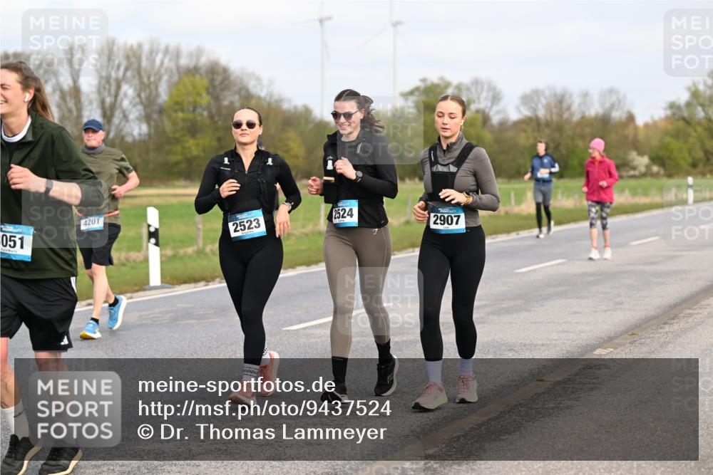 12.04.2026 - 45. Internationalen Wilhelmsburger Insellauf Dr. Thomas Lammeyer http://msf.ph/oto/9437524 12.04.2026 09:31:15 Laufen 051, 4201, 1, 2523, 2524, 2907 meine-sportfotos.de