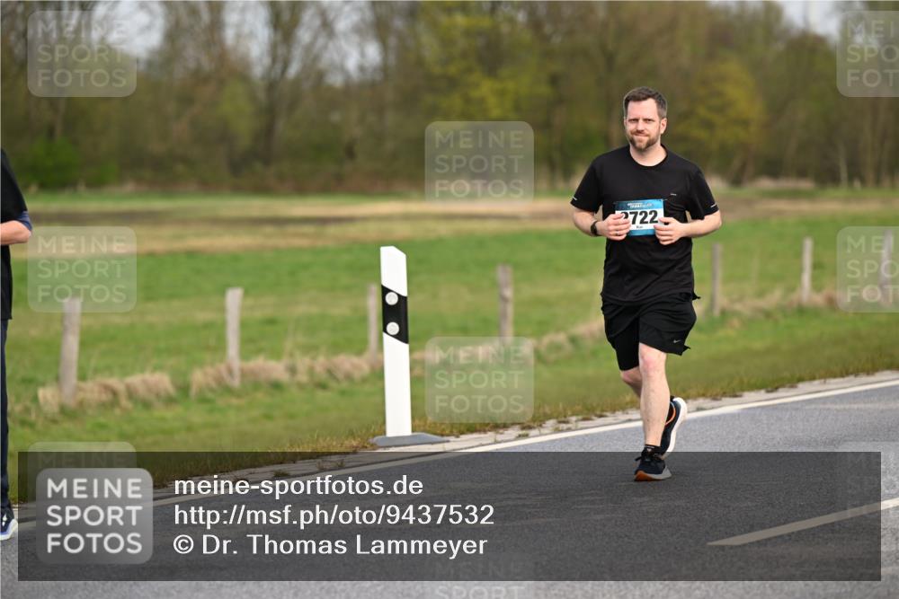 12.04.2026 - 45. Internationalen Wilhelmsburger Insellauf Dr. Thomas Lammeyer http://msf.ph/oto/9437532 12.04.2026 09:31:19 Laufen 2722 meine-sportfotos.de