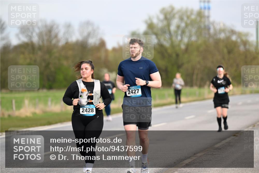 12.04.2026 - 45. Internationalen Wilhelmsburger Insellauf Dr. Thomas Lammeyer http://msf.ph/oto/9437599 12.04.2026 09:31:31 Laufen 2428, 2427 meine-sportfotos.de