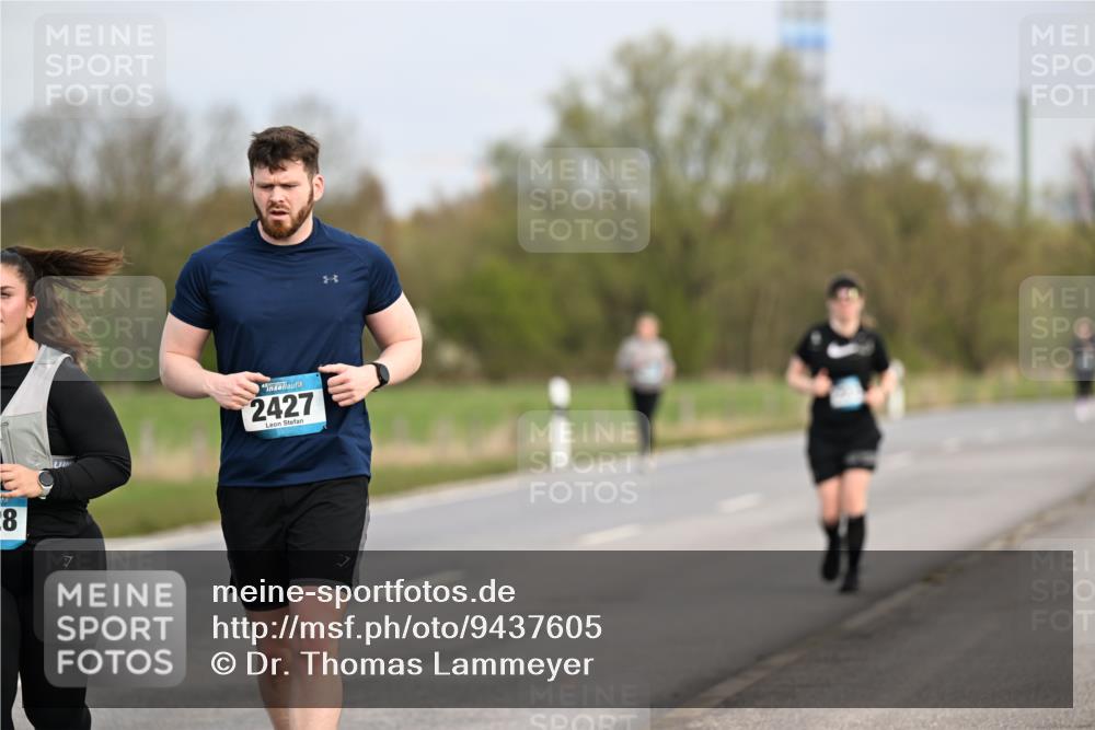 12.04.2026 - 45. Internationalen Wilhelmsburger Insellauf Dr. Thomas Lammeyer http://msf.ph/oto/9437605 12.04.2026 09:31:33 Laufen 8, 7, 2427 meine-sportfotos.de
