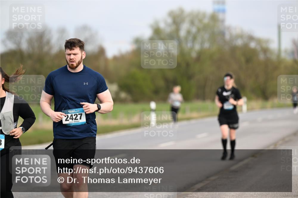 12.04.2026 - 45. Internationalen Wilhelmsburger Insellauf Dr. Thomas Lammeyer http://msf.ph/oto/9437606 12.04.2026 09:31:33 Laufen 2427 meine-sportfotos.de