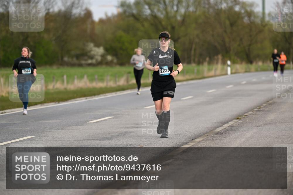12.04.2026 - 45. Internationalen Wilhelmsburger Insellauf Dr. Thomas Lammeyer http://msf.ph/oto/9437616 12.04.2026 09:31:36 Laufen 2564, 2233 meine-sportfotos.de