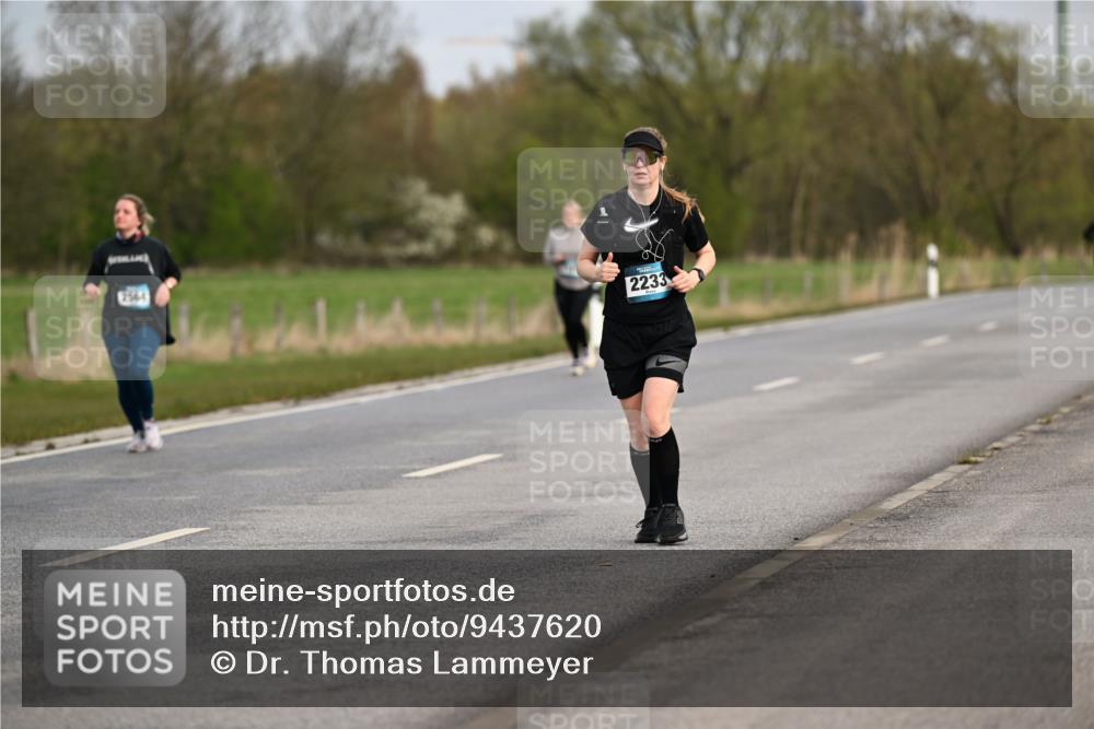 12.04.2026 - 45. Internationalen Wilhelmsburger Insellauf Dr. Thomas Lammeyer http://msf.ph/oto/9437620 12.04.2026 09:31:37 Laufen 2564, 2233 meine-sportfotos.de
