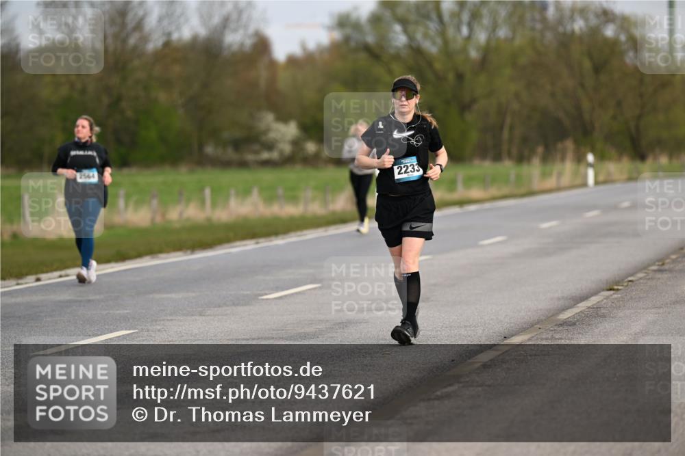 12.04.2026 - 45. Internationalen Wilhelmsburger Insellauf Dr. Thomas Lammeyer http://msf.ph/oto/9437621 12.04.2026 09:31:37 Laufen 2564, 2233 meine-sportfotos.de