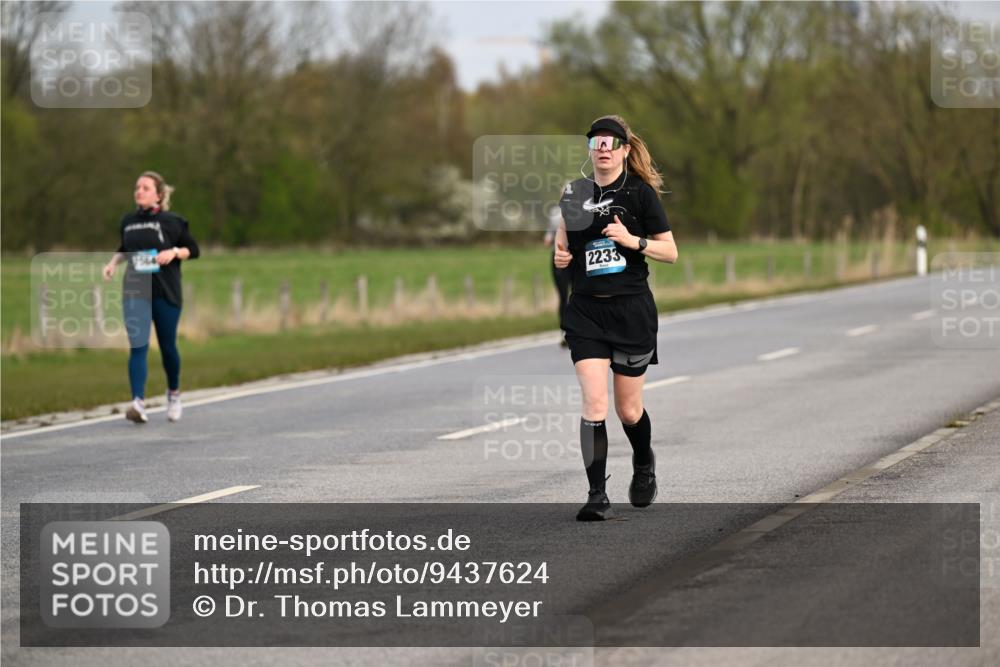 12.04.2026 - 45. Internationalen Wilhelmsburger Insellauf Dr. Thomas Lammeyer http://msf.ph/oto/9437624 12.04.2026 09:31:37 Laufen 564, 2233 meine-sportfotos.de