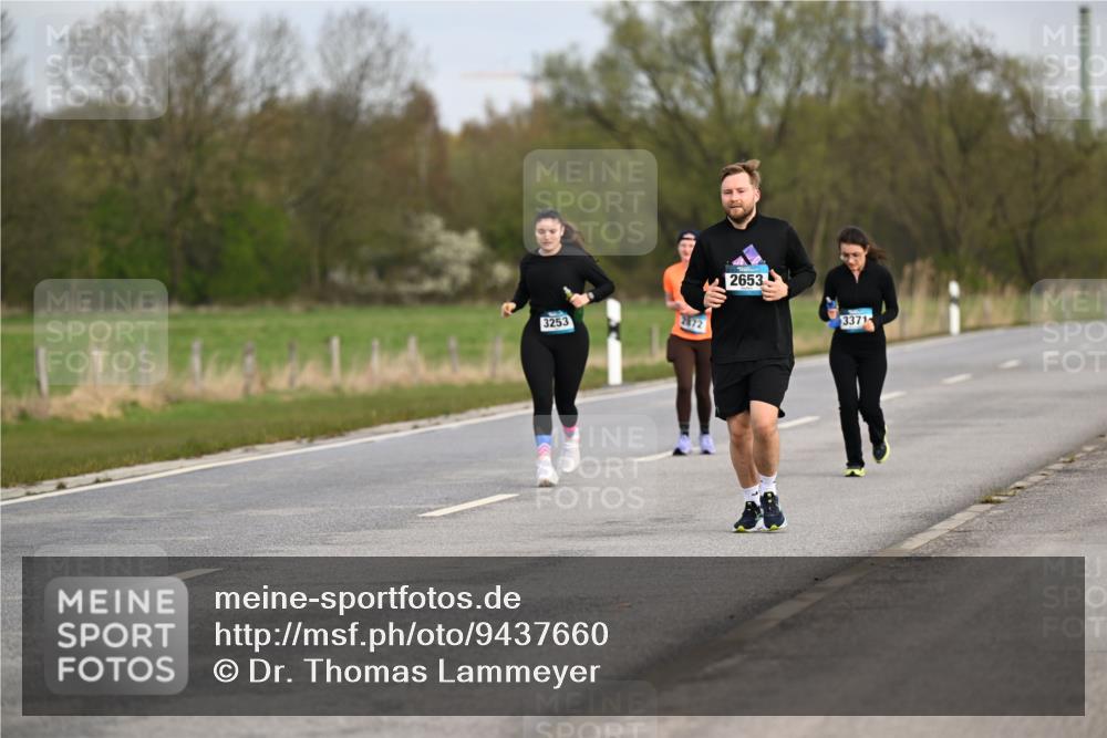 12.04.2026 - 45. Internationalen Wilhelmsburger Insellauf Dr. Thomas Lammeyer http://msf.ph/oto/9437660 12.04.2026 09:32:03 Laufen 3253, 2872, 2653, 3371 meine-sportfotos.de